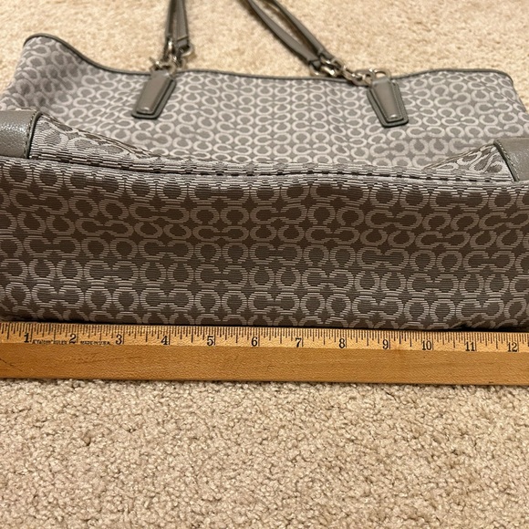Coach purse - Picture 5 of 10